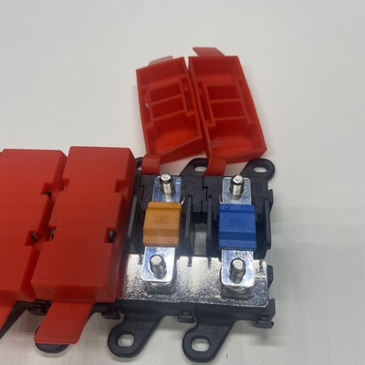 Détenteur de fusible pour module d'assemblage de modification de circuit automobile