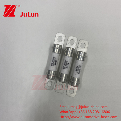 Tubes en céramique à courant continu à haute rupture 15A Fuseau de protection de sécurité Véhicule électrique 500VDC ESS30A 40A 50A Véhicule électrique