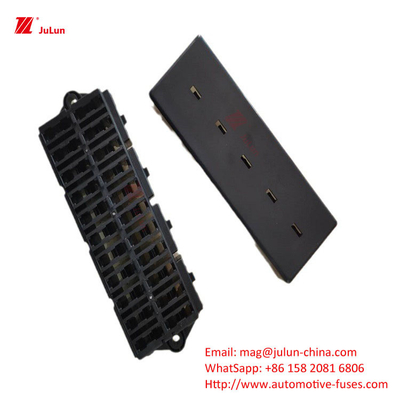 32V 500A Réinitialisation manuelle des pièces automobiles Terminal de protection du circuit électronique Courant 30-500A Boîte à fusibles de disjoncteur