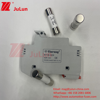PV-30 CE TUV 10*38mm Dc 6A 8A 10A 12A 15A 20A 25A 32A PV solaire Dc 1000V fusible avec porte-fusible Boîte avec indication