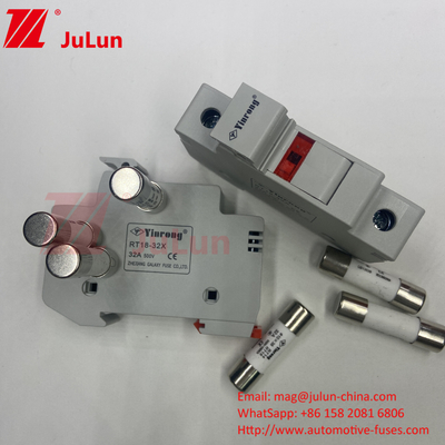 1000VDC 1500VDC 500VDC Panneau solaire DIN pour rail DC 32 Amp Détenteur de fusible solaire avec fusible pour photovoltaïque