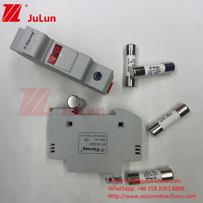 1000VDC 1500VDC 500VDC Panneau solaire DIN pour rail DC 32 Amp Détenteur de fusible solaire avec fusible pour photovoltaïque
