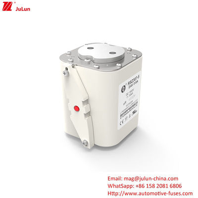 Chargeur de batterie automobile de tension 1500VDC pour une capacité de rupture de 50KA et une charge durable