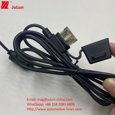 Sortie de l'usine Maxi/mega Car smd Porteur de fusible 8AWG/10AWG porteuse de fusible à l'intérieur à lame étanche à l'eau résistant au vent et à la poussière