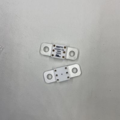 Montage à vis 250A 150VDC 20KA Méthode des fusibles de voiture en céramique pour l' automobile