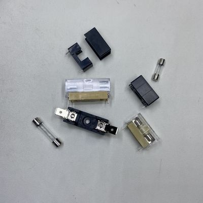 Fuseau de support 5*20mm Voltage maximal 10A 250VDC Fuseau céramique 6x30mm sur PCBA