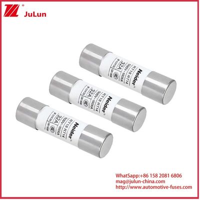 Capacité de remplacement 1000VDC 10A 15A 20A 25A 30A Fuseau solaire GPV en courant continu pour la protection électrique