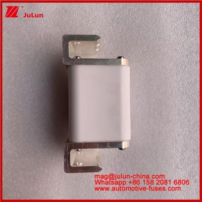 RSZ307-01 EVLH 500A 750VDC FUSE 50KA Carré Chargeurs automobiles en céramique Appareils et équipements de véhicules électriques Petite taille Faible fusion I2t Valeur Haute capacité de rupture