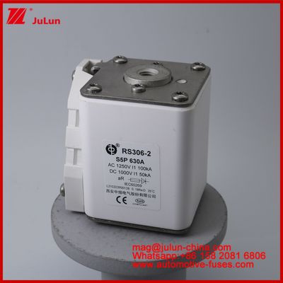 RS306-2 S5P 630A Traction de véhicule électrique carré Carémique Fuse EV Ou HEV Traction de véhicule électrique DC Pour EV HEV AC1250V 100KA DC1000V 50KA AR