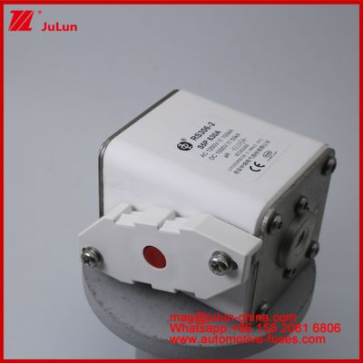 RS306-2 S5P 630A Traction de véhicule électrique carré Carémique Fuse EV Ou HEV Traction de véhicule électrique DC Pour EV HEV AC1250V 100KA DC1000V 50KA AR
