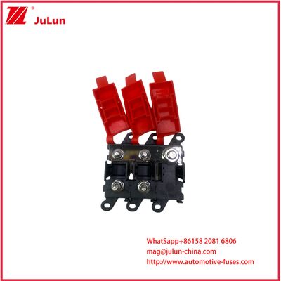 Un bateau de croisière bateau à moteur siège à fusible étanche Panneau solaire ANS, couverture rouge