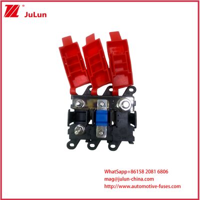 Un bateau de croisière bateau à moteur siège à fusible étanche Panneau solaire ANS, couverture rouge