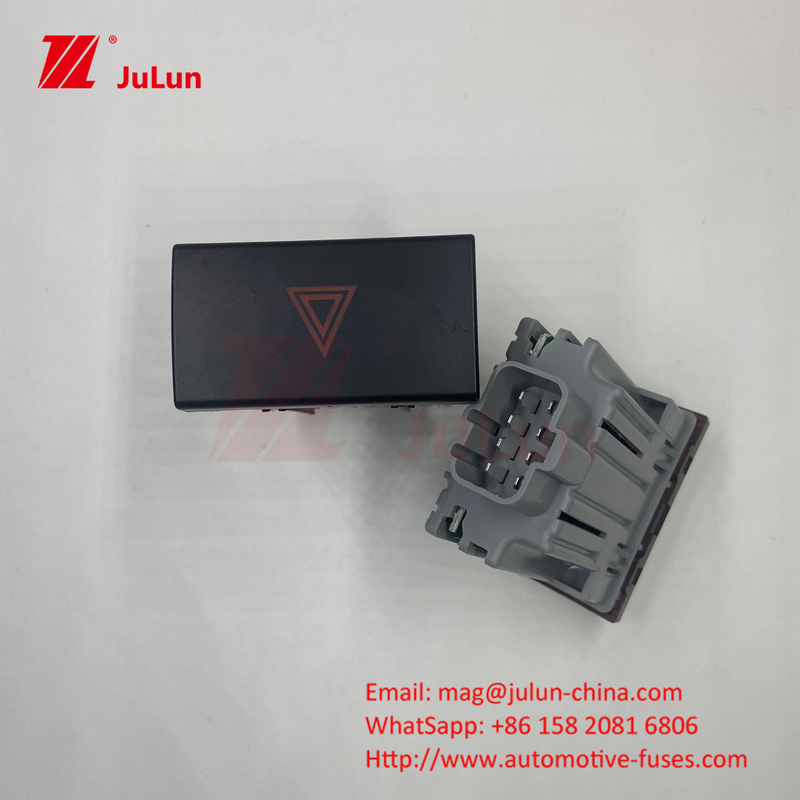 Commutateur de signal de danger d'urgence de faute de véhicule Ford camion BC45-13A350-BA 12V 24V Corolla 07-013