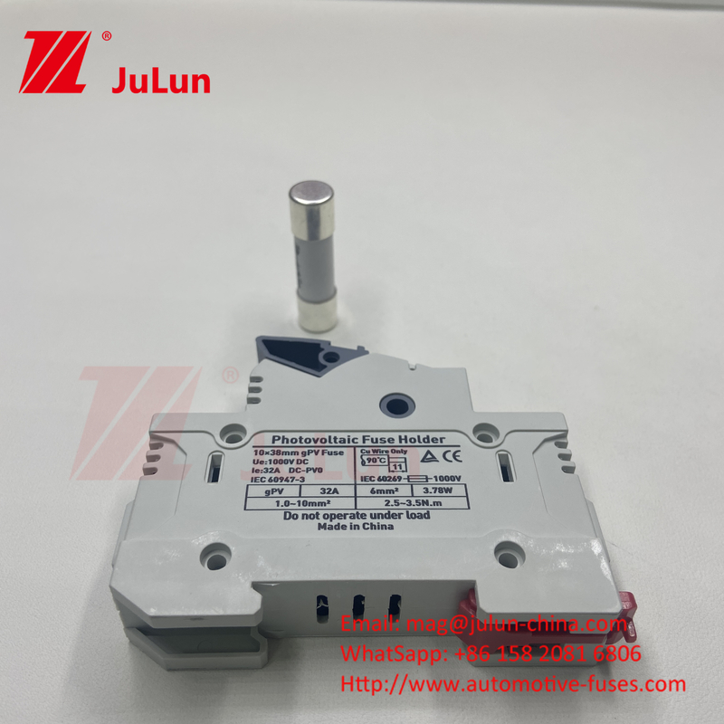 1000V DC Inverteur solaire photovoltaïque Fuses RT18 Série 10x38 3P DIN Rail monté 32A Capacité pour les fusibles 1500V