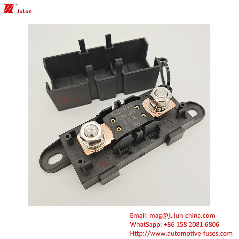 Maintien de fusible de prise de voiture de taille moyenne pour les véhicules électriques