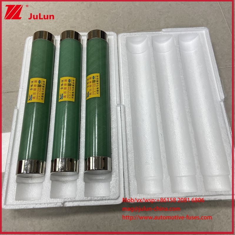 Fuses d'équipement de charge de tension en céramique de la série XRNP pour centrales électriques à transformateurs et production d'énergie photovoltaïque