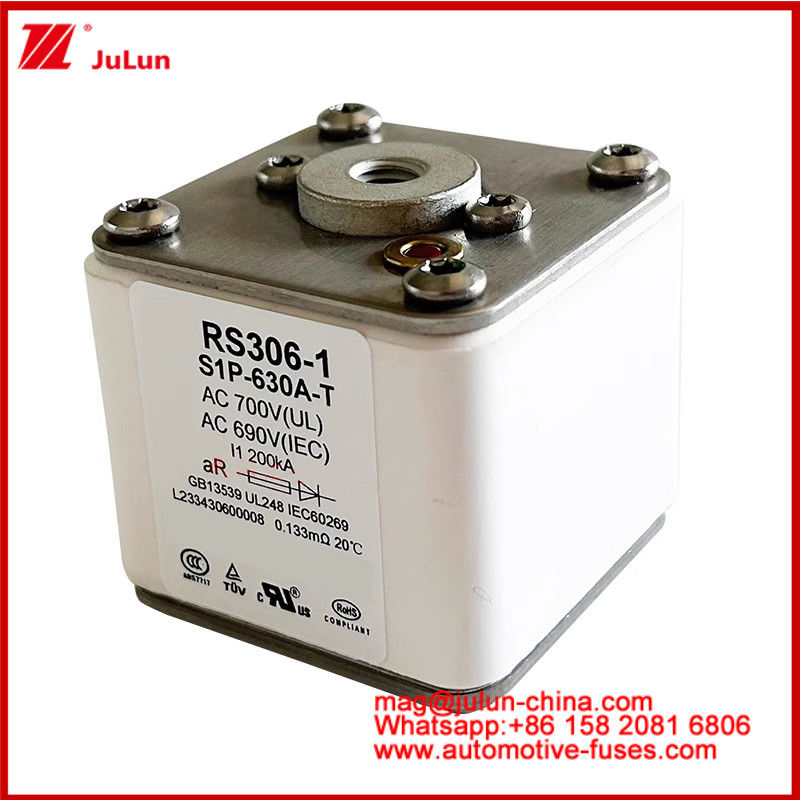 RS306-1 S1P-630A-T AC700 ((UL) Ar AC690V ((IEC) 200KV Fuseau carémique carré EV ou HEV Traction de véhicule électrique
