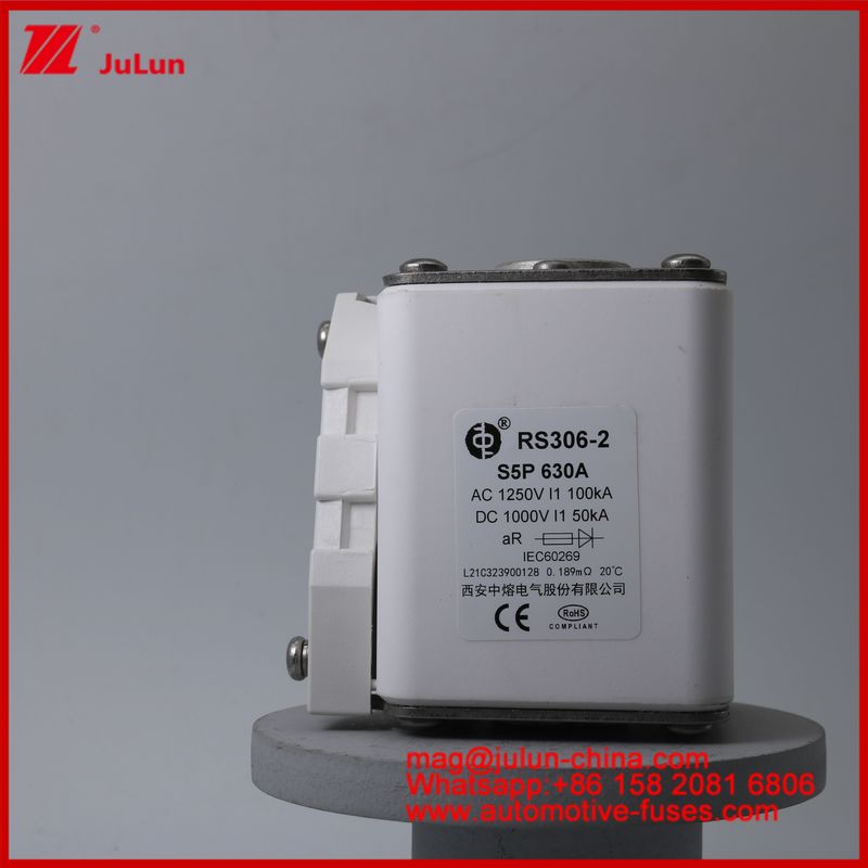 RS306-2 S5P 630A Traction de véhicule électrique carré Carémique Fuse EV Ou HEV Traction de véhicule électrique DC Pour EV HEV AC1250V 100KA DC1000V 50KA AR