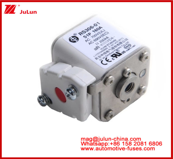 RS306-01-S1P160A AC700 ((UL) AR AC690V ((IEC) 200KV Fuseau en céramique carrée EV ou HEV Monture à tamis Petite taille Capacité de rupture de protection contre le court-circuit par courant nominal élevé