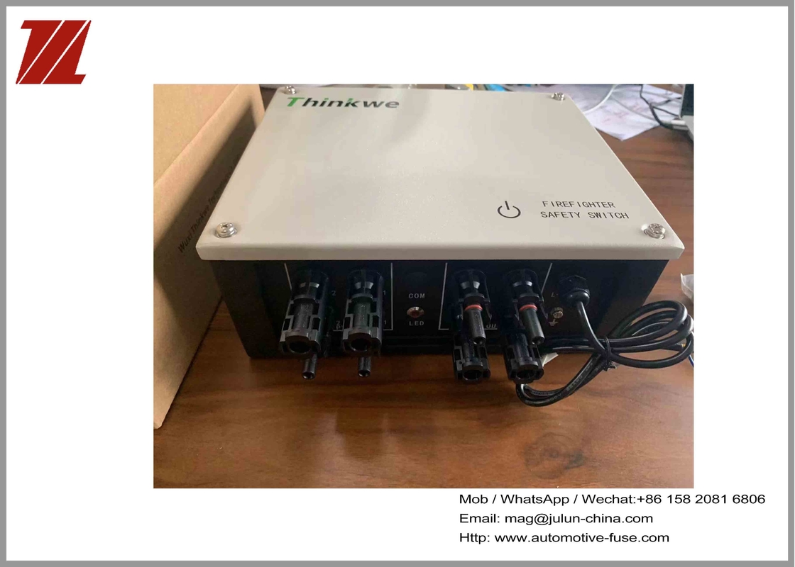 Toit photovoltaïque de Chambre de famille de Safety Switch For de sapeur-pompier de centrale solaire extérieur