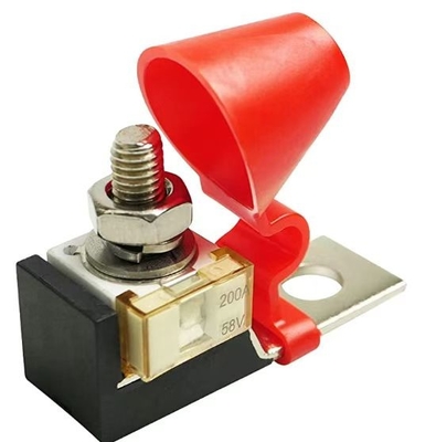 Fusibles des véhicules à moteur en céramique de bouteille carrée de distribution de fusible de Red Hat pour la grue 58V 200A de yacht de rv