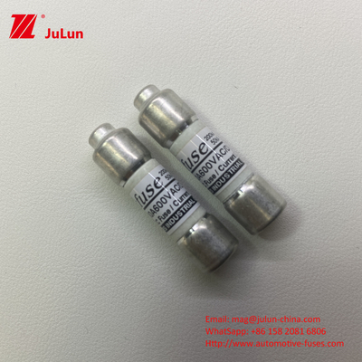 Fuses céramiques photovoltaïques: 0,1 à 30 A 20 A 25 A Fuses avec porte-fuse 50 KA CC