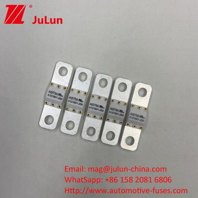 A121601-80A A121601-150A Fuses à lame automatique / Fuses à lame automobile pour le maintien de la stabilité du stockage d'énergie de la batterie