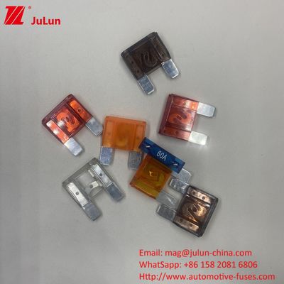 32VDC 40A Fuseaux à lame automobile essentiels pour les systèmes électroniques automobiles