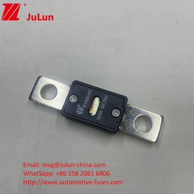 EV320-5C 150A 70VDC SINOFUSE Fuses automobiles à couple serré recommandé 11-13N·m Pour une installation M8 avec des caractéristiques électriques durables