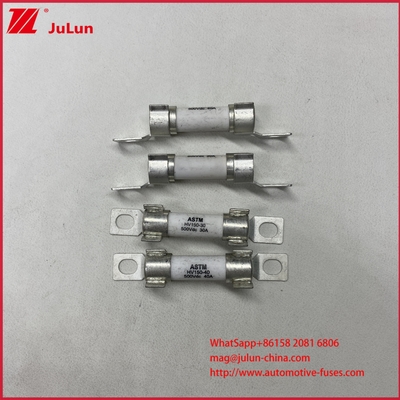 Véhicules électriques VHEV Voltage nominal / Rating d'interruption DC500V/20KA ASTM HV150 30A 20A DC500V 20KA Fuseau à boulon avec protection
