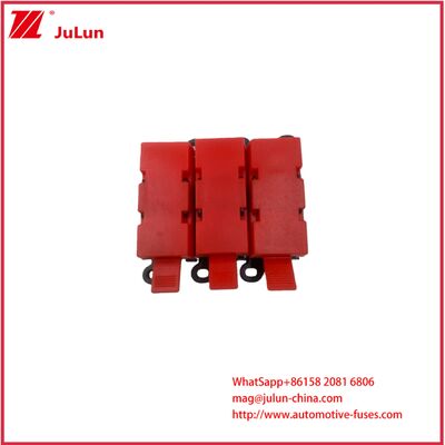 Un bateau de croisière bateau à moteur siège à fusible étanche Panneau solaire ANS, couverture rouge